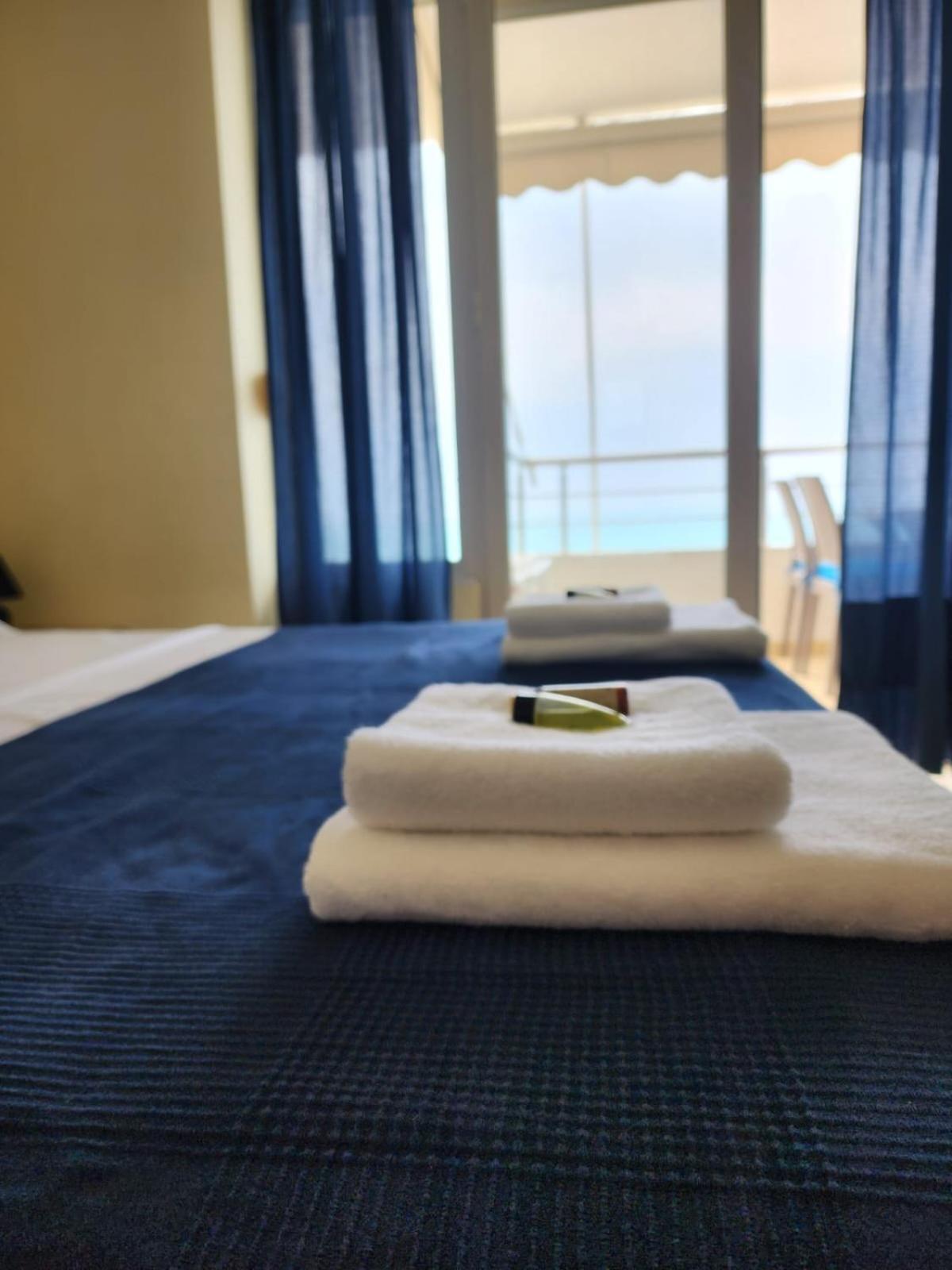 Matin Apartment Sea View Durrës Buitenkant foto