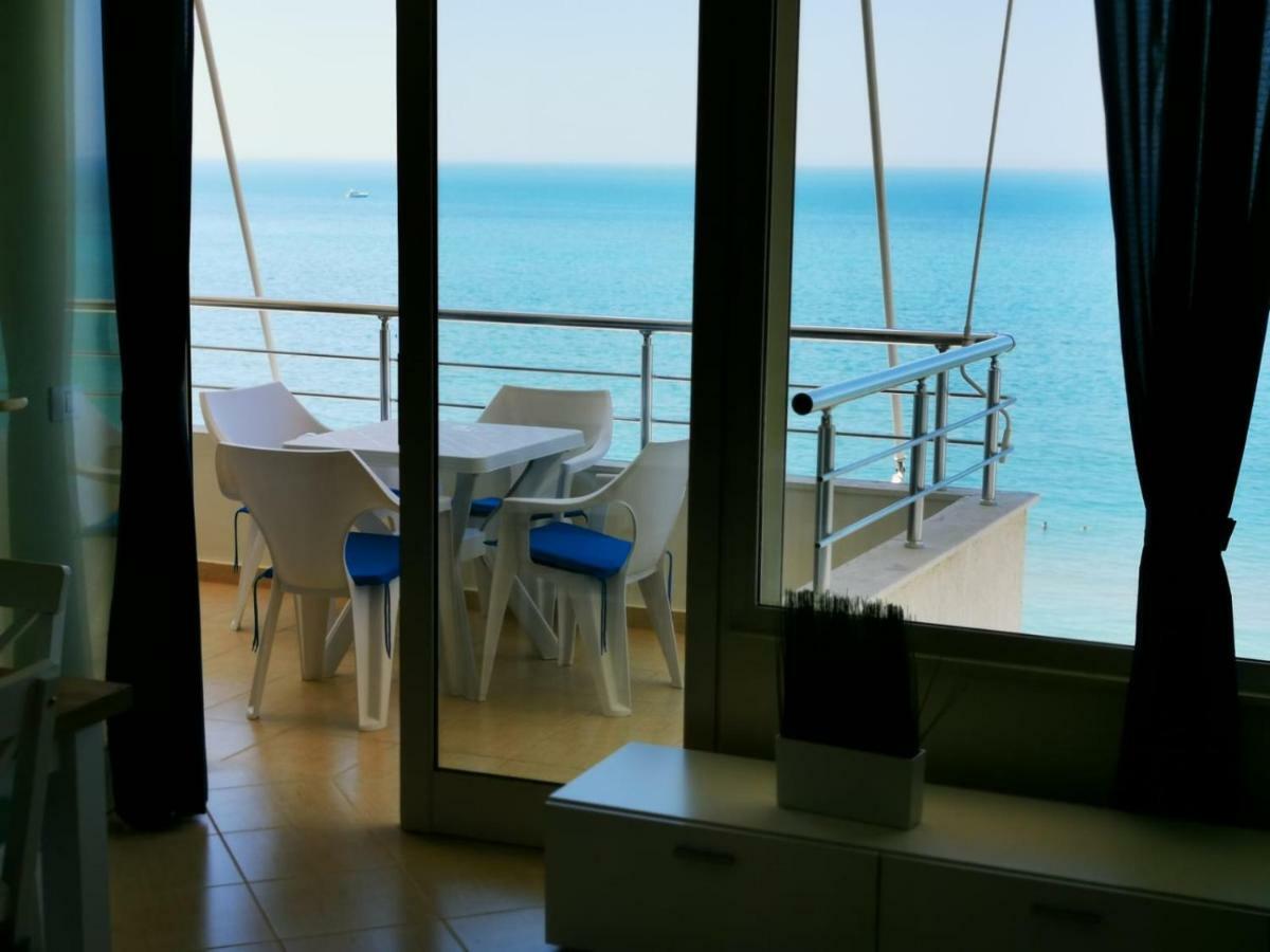 Matin Apartment Sea View Durrës Buitenkant foto